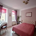 Flat In Neo Country Style Aus Gruenderzeit Bis 6 Person Leipzig