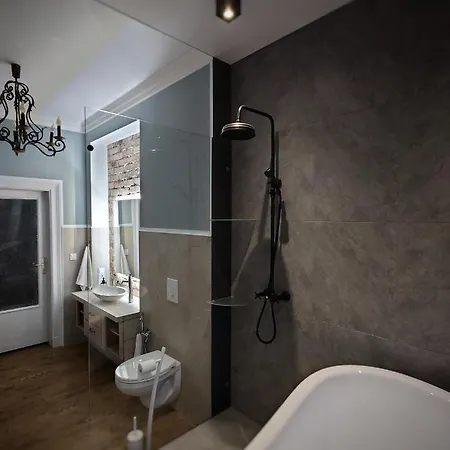 Flat In Neo Country Style Aus Gruenderzeit Bis 6 Person Leipzig