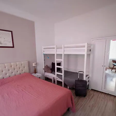 Apartamento Flat In Neo Country Style Aus Gruenderzeit Bis 6 Person *