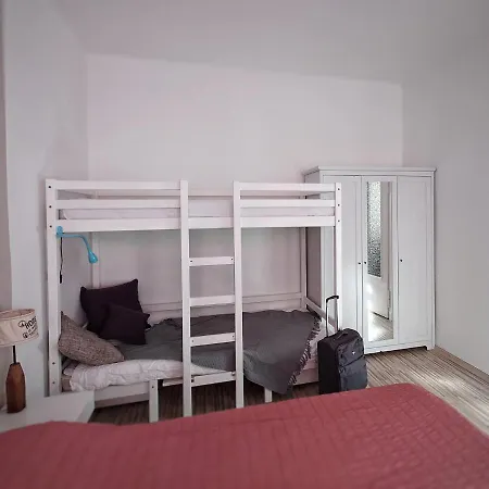 Flat In Neo Country Style Aus Gruenderzeit Bis 6 Person * Leipzig