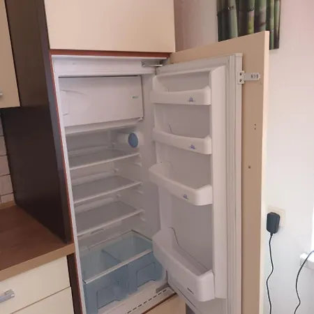 Flat In Neo Country Style Aus Gruenderzeit Bis 6 Person Leipzig