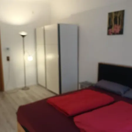 Flat In Neo Country Style Aus Gruenderzeit Bis 6 Person Διαμέρισμα