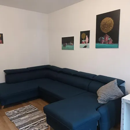 Flat In Neo Country Style Aus Gruenderzeit Bis 6 Person *