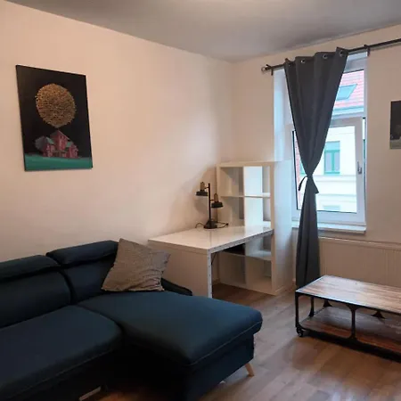 Flat In Neo Country Style Aus Gruenderzeit Bis 6 Person * Λειψία