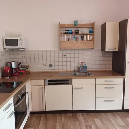Flat In Neo Country Style Aus Gruenderzeit Bis 6 Person Apartment