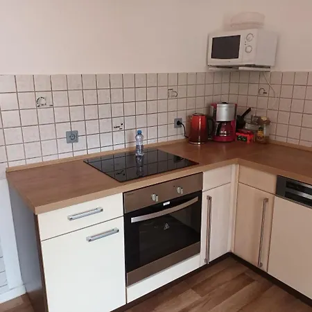 Apartamento Flat In Neo Country Style Aus Gruenderzeit Bis 6 Person *