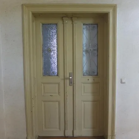 Flat In Neo Country Style Aus Gruenderzeit Bis 6 Person Apartamento *