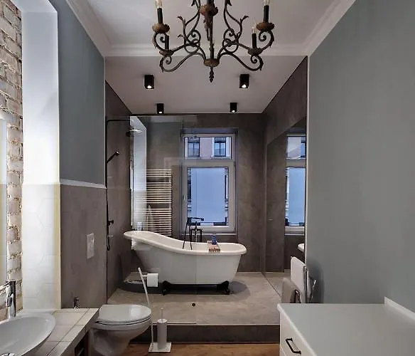 Διαμέρισμα Flat In Neo Country Style Aus Gruenderzeit Bis 6 Person Λειψία