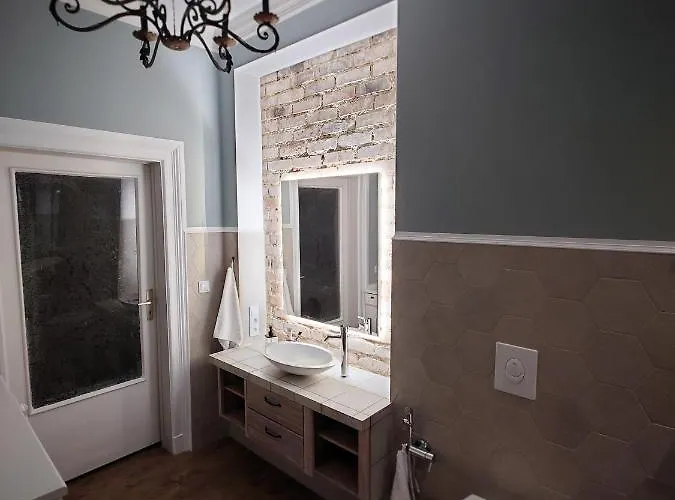 Flat In Neo Country Style Aus Gruenderzeit Bis 6 Person Διαμέρισμα