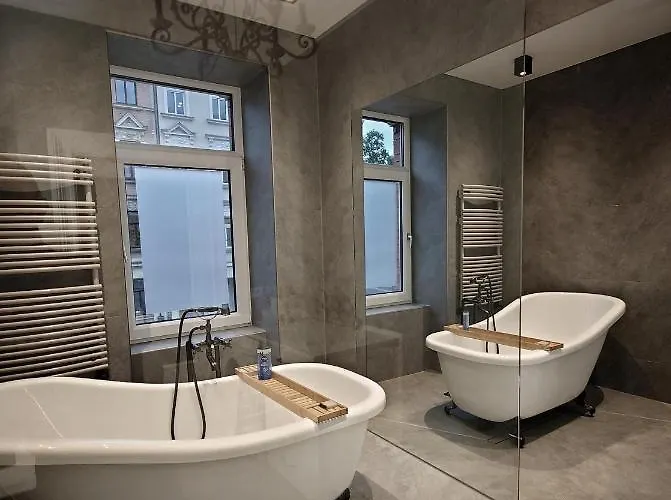 Flat In Neo Country Style Aus Gruenderzeit Bis 6 Person * Λειψία