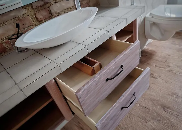 Flat In Neo Country Style Aus Gruenderzeit Bis 6 Person Διαμέρισμα Λειψία