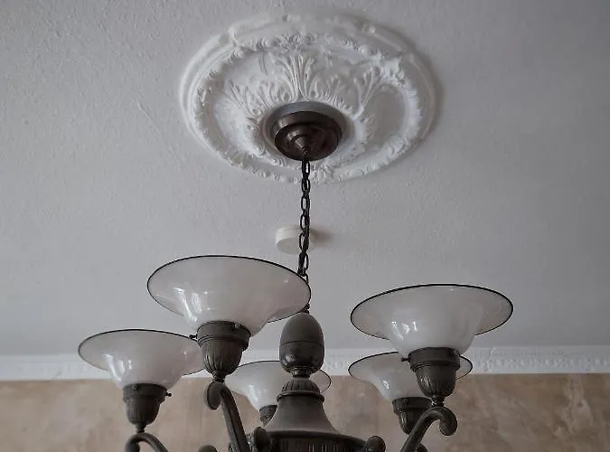 Διαμέρισμα Flat In Neo Country Style Aus Gruenderzeit Bis 6 Person Λειψία