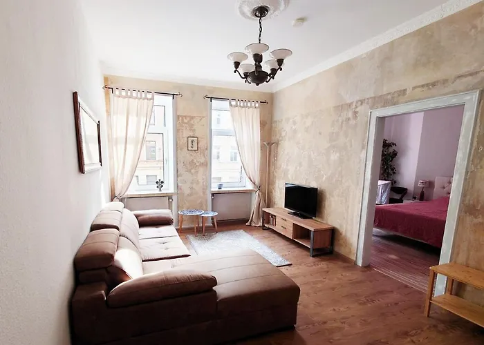 Διαμέρισμα Flat In Neo Country Style Aus Gruenderzeit Bis 6 Person Λειψία