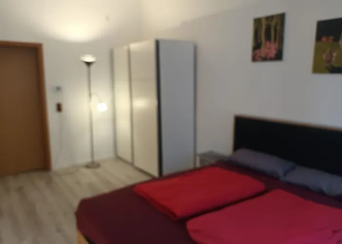 Flat In Neo Country Style Aus Gruenderzeit Bis 6 Person Διαμέρισμα
