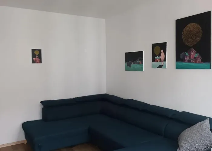 Flat In Neo Country Style Aus Gruenderzeit Bis 6 Person Λειψία