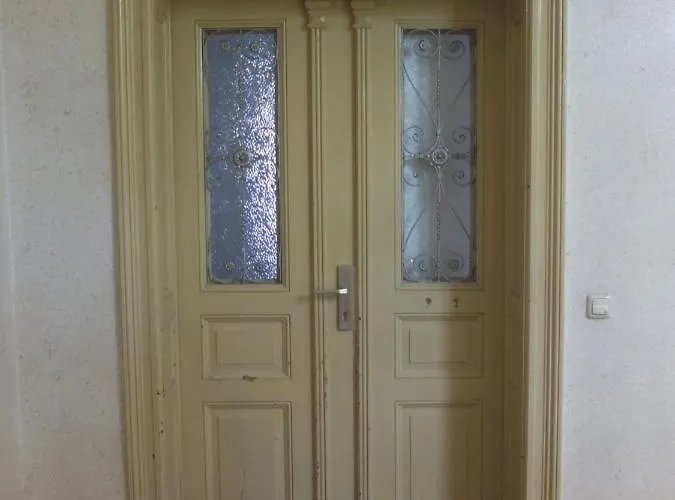 Flat In Neo Country Style Aus Gruenderzeit Bis 6 Person Διαμέρισμα *